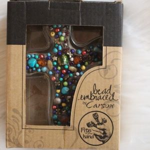 Caron, bead embraced cross